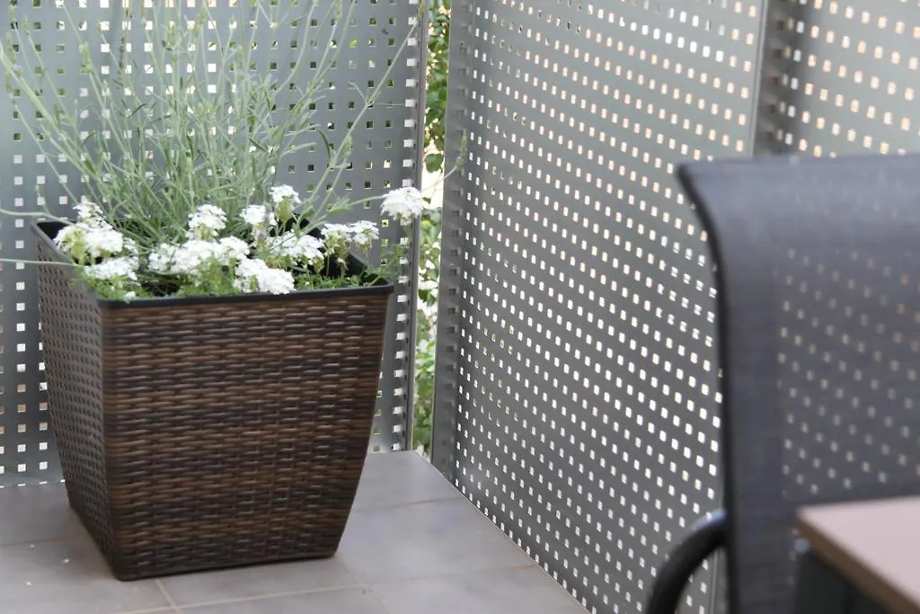 Apartaments Centre Figueres Apartment
