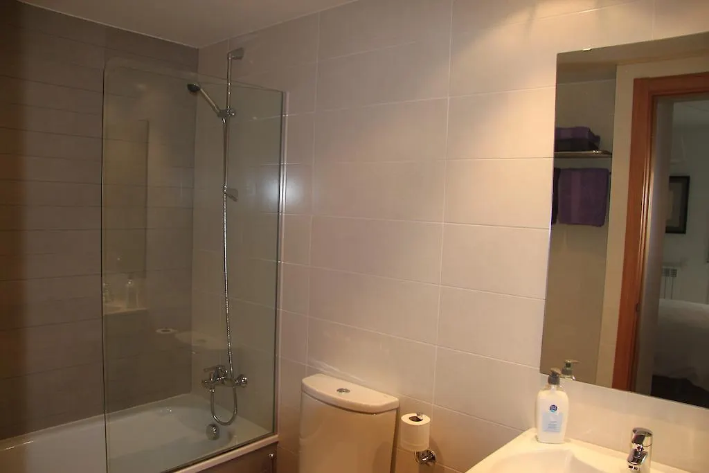 Apartaments Centre Figueres Apartment